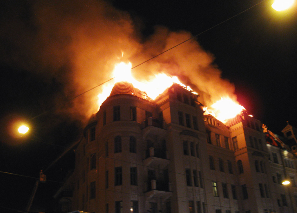 Takfot och vindar, vilka brandskyddskrav gäller och hur kan dessa uppfyllas?