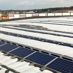 Norsk uppfinning räddar snötyngda tak med solpaneler