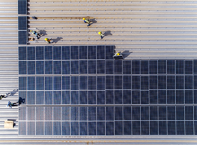 Installation av solceller och batterilager